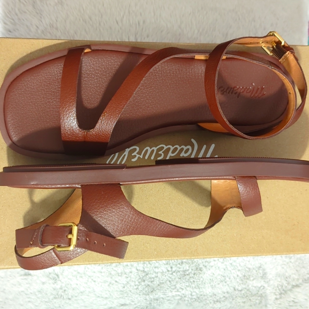 NWT madewell Mabel sandal. Size 7 brown/apple butter